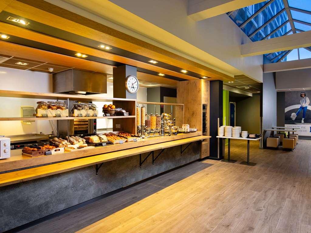 Ibis Budget London Whitechapel - Brick Lane Hotell Restaurant bilde